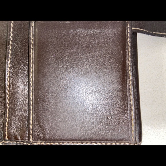 Authentic Vintage Gucci Wallet - Picture 8 of 8